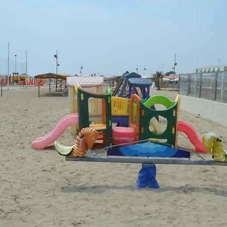 Appartement Cozy In Lido Degli With Swimming Pool *