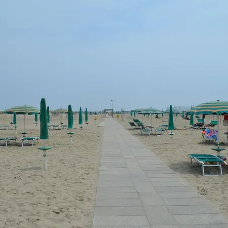 Appartement Cozy In Lido Degli With Swimming Pool *